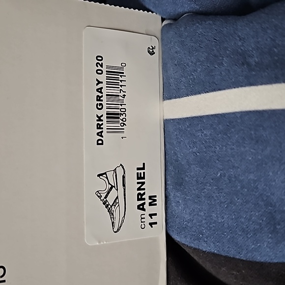 Calvin Klein Mens Arnel Sneakers. BRAND NEW IN ORIGINAL BOX,NEVER WORN!!! - Picture 7 of 7